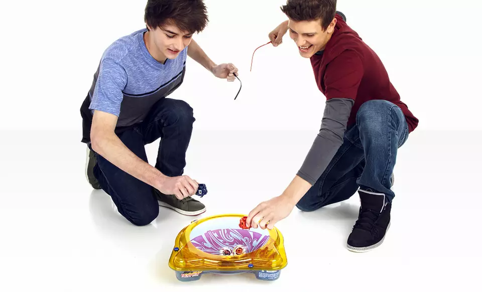 Beyblade Samurai Cyclone Battle Set. - Primary Image