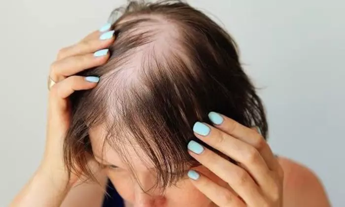 Refresh and Restore: Microscopic Analysis and Scalp Detox at Drstrandz