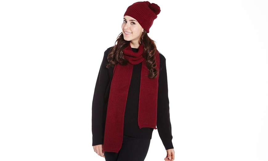 Image 19: Knit Hat and Scarf Set