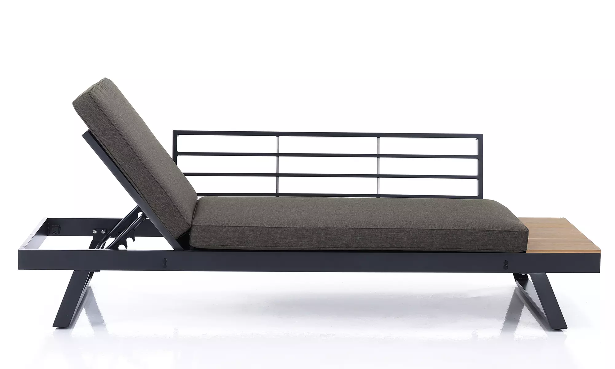 Tomasucci Loungemöbel für Innen und Außen