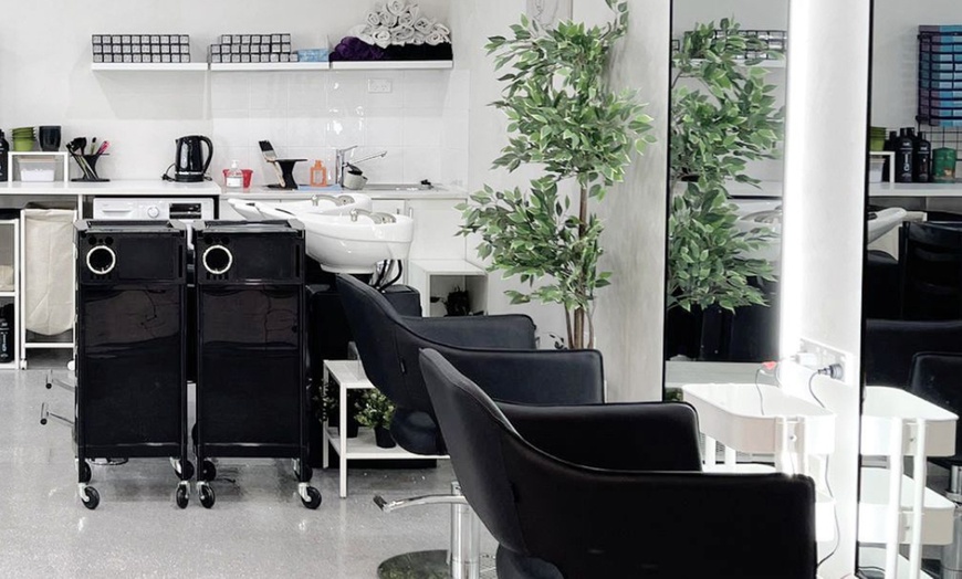 Image 2: 3-Hour Short, Medium, or Long Hair Korean Straightening for One