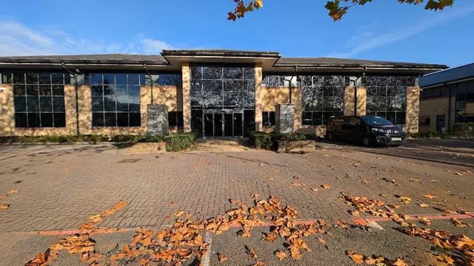 Osteopathy Session with Consultation and Optional Follow-Up Session