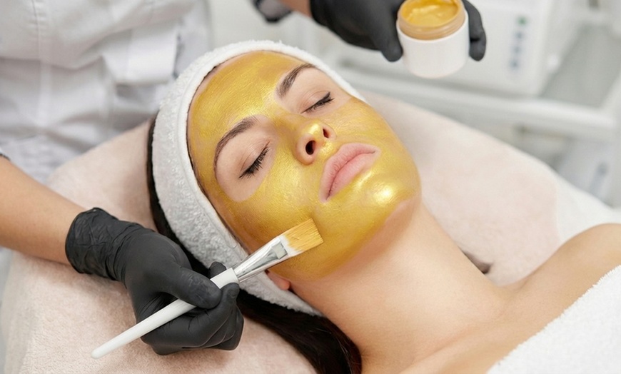 Image 2: Royal Celebration, Deluxe Celebration or Girls Day Out Package & More