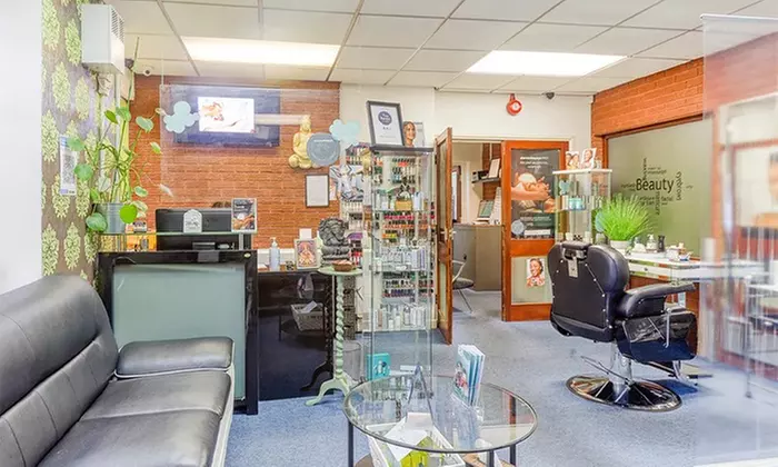 Choice of Full Body Massage inlcuding option for Couples!