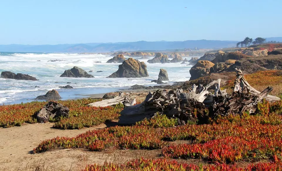 2-Night Stay with $20 Dining Credit at Cliff House Restaurant﻿ in Fort Bragg, CA  - Primary Image