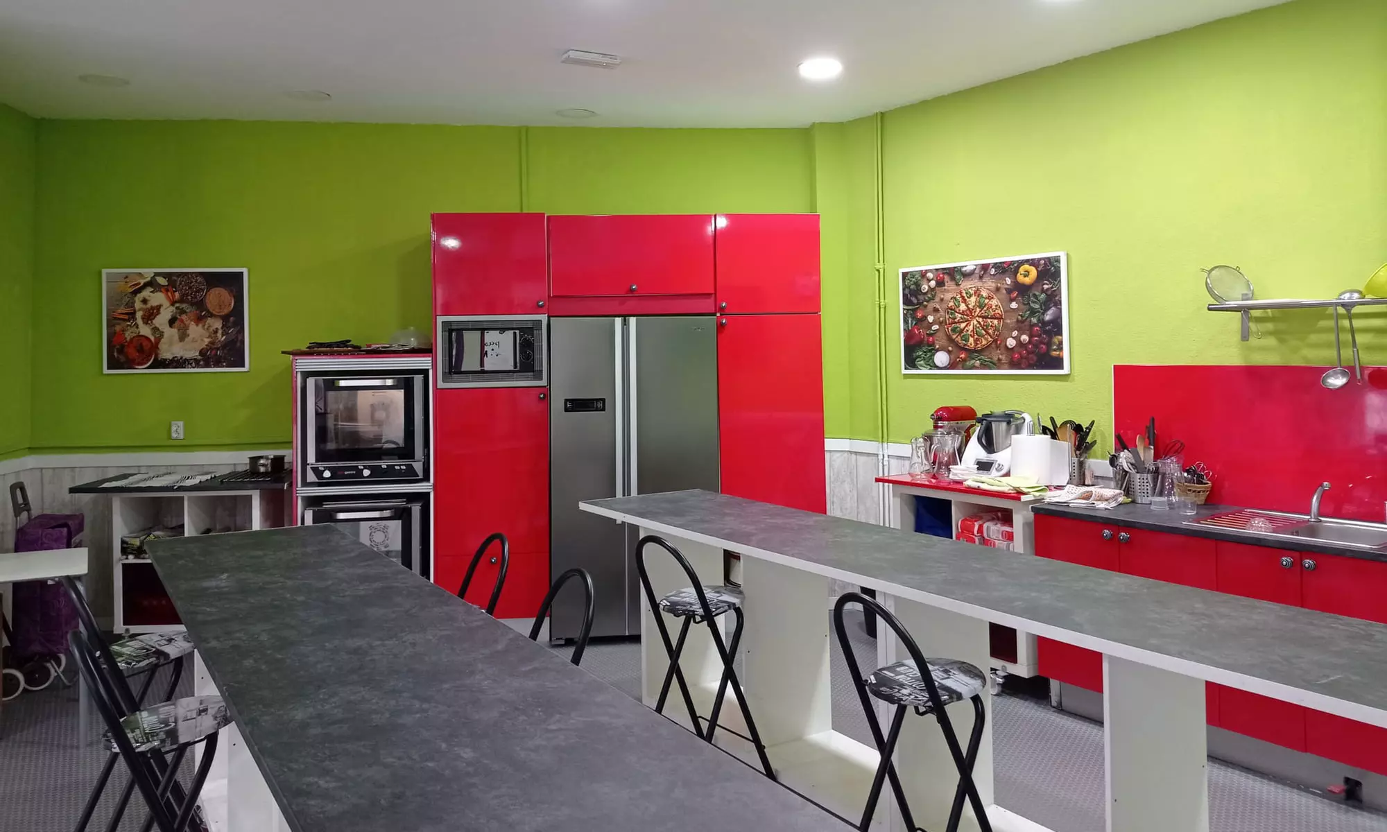 Experiencia tipo Cluedo y cena con barra libre para 2, 4 o 6 personas