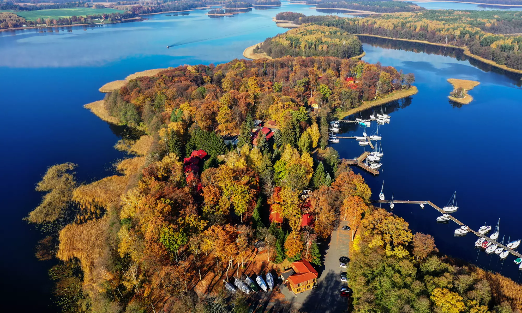 Mrągowo: 1-3 noce dla 2 osób ze śniadaniami lub wyżywieniem HB w Hotelu Anek - Primary Image