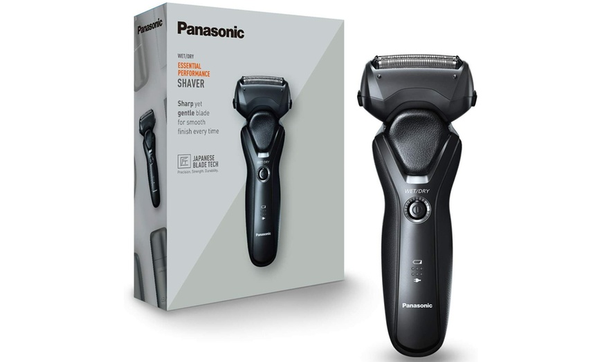 Image 1: Panasonic Wet and Dry Electric Three Blade Shaver