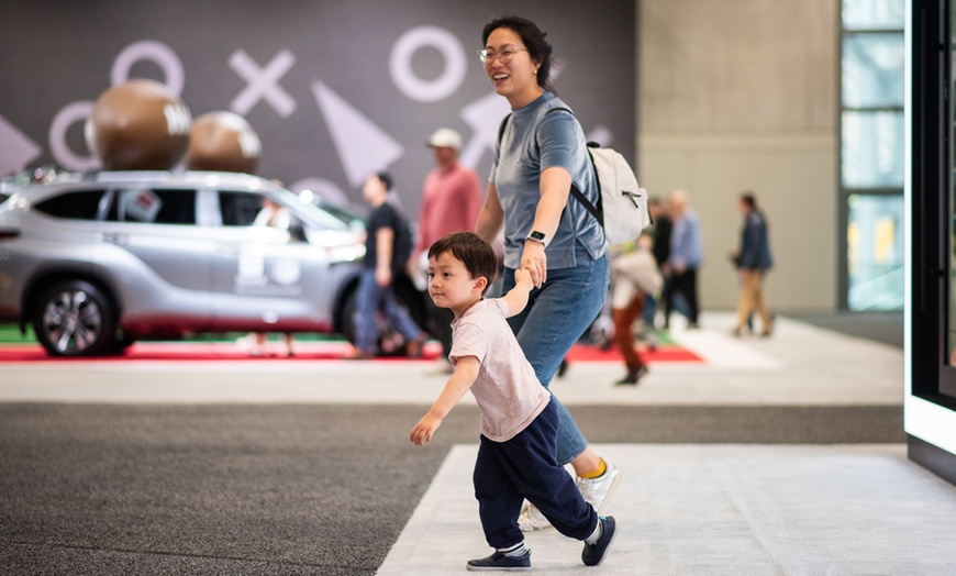 Image 5: General Admission to New York International Auto Show