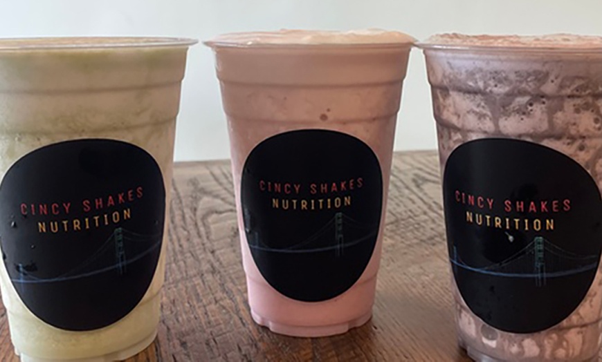 Image 2: BOGO or Free 16oz Basic Green Tea With Protein Shake Purchase
