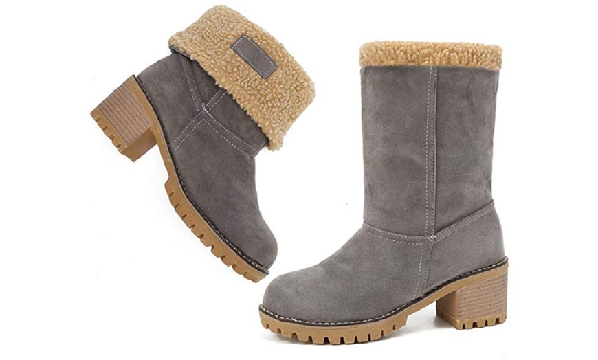 Image 18: Women's Thermal Ankle Boots