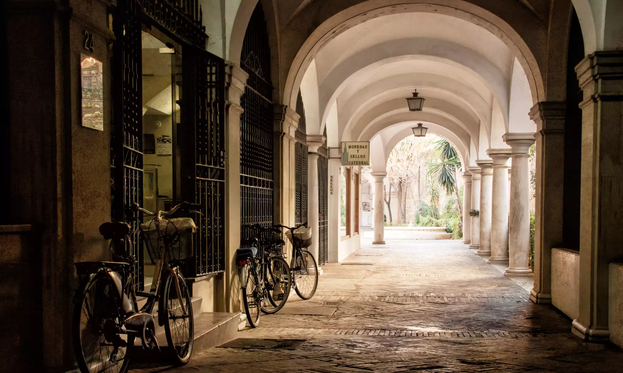 ✈ Siviglia 4*: Volo diretto più 2, 3 o 4 notti in hotel