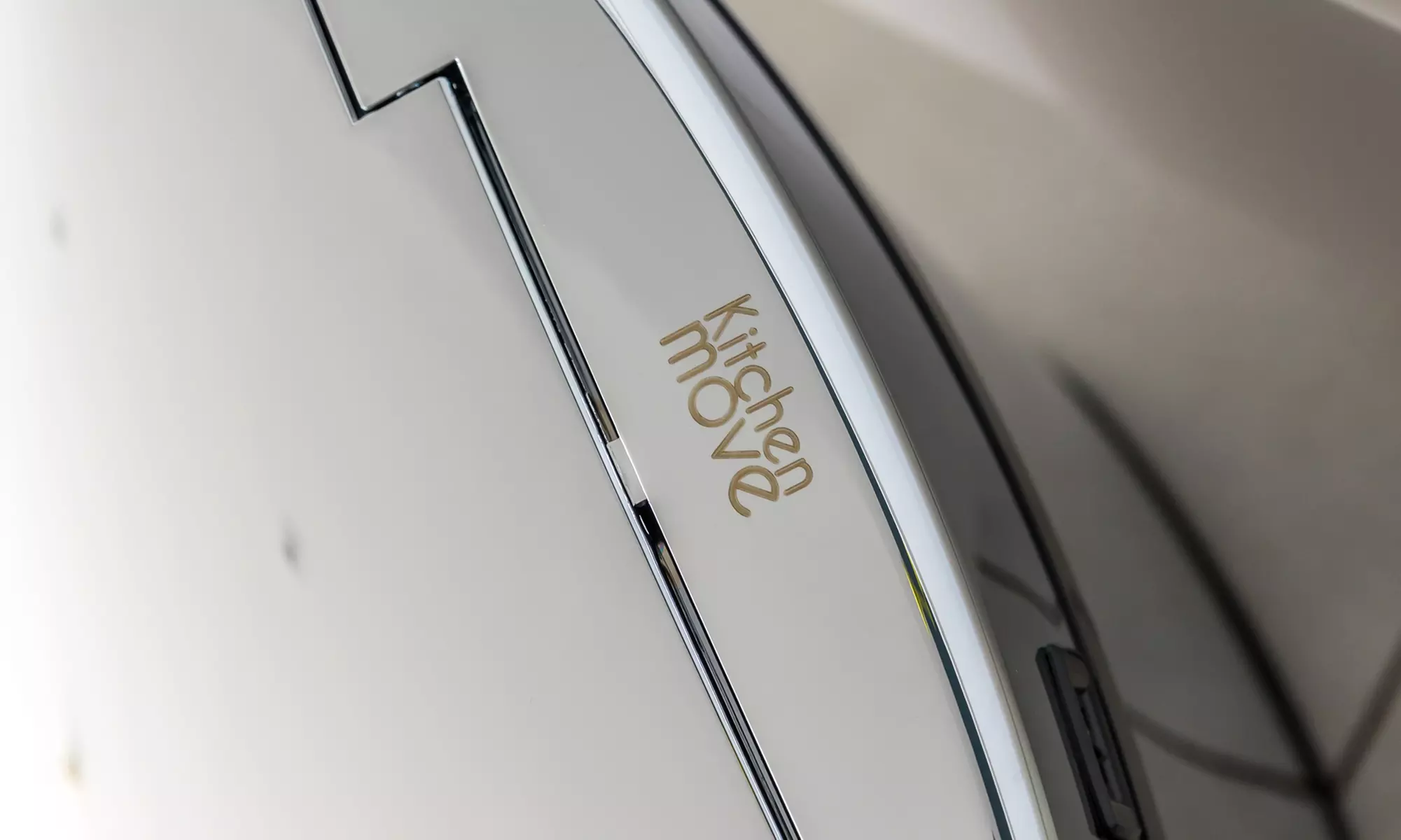 Poubelle automatique en acier inoxydable