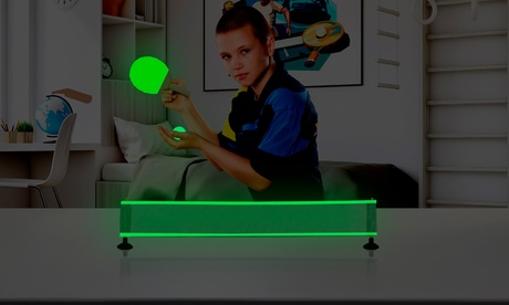 1 o 2 set per giocare a ping-pong sia di giorno che di notte a buio