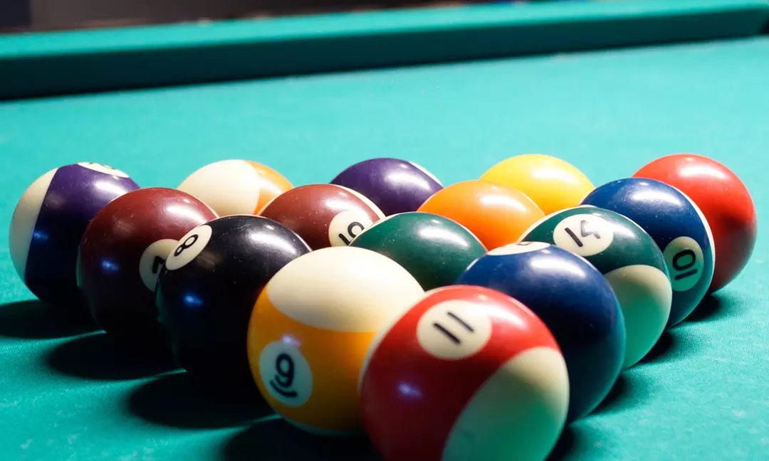 2 Stunden Bowling inkl. Nachos mit Dipfür bis zu 7 Personen