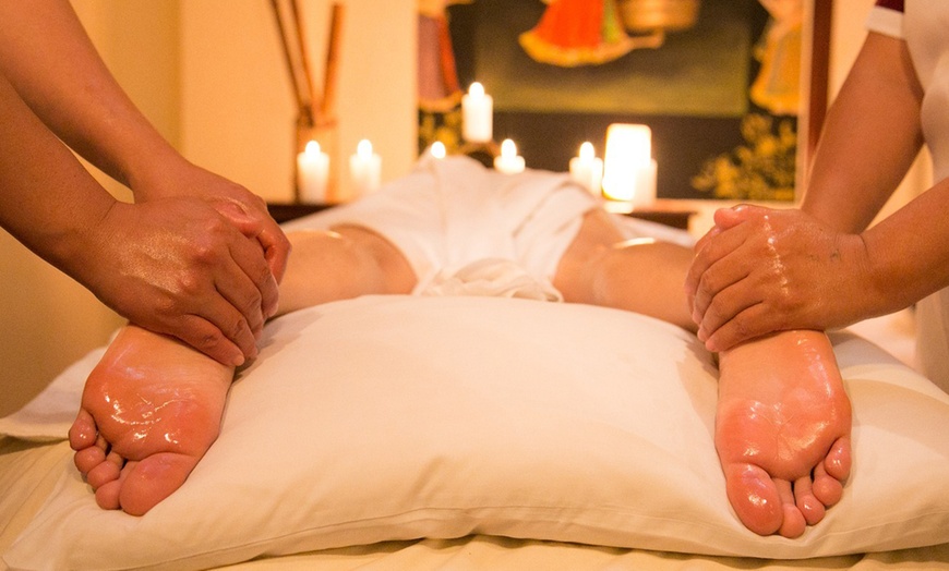 Image 5: Regala desconexión: Ritual de 60 o 90 minutos con masaje a 4 manos