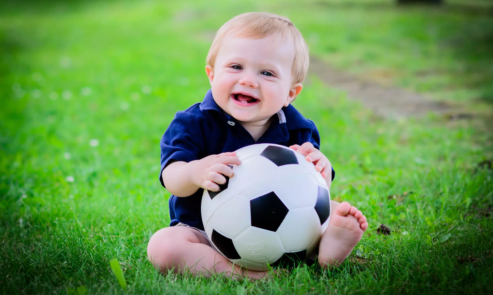 Photo Shoots from Julio Vilar Photography (Up to 72% Off). Five Options Available.  - Primary Image