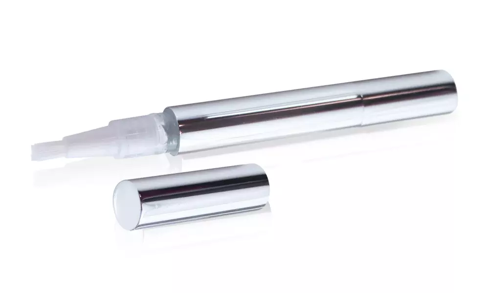 GlamWhite Elite Whitening Kit with One Year Gel Refill - Image 2