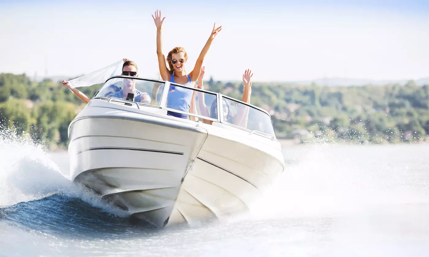 Explore with 1 Hr Boat Rental or 2 Hr Boat Rental for Up to 8 People 