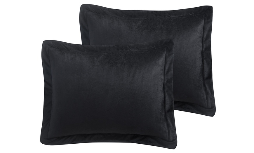 Image 9: Micromink and Sherpa Reversible Comforter Set (2- or 3-Piece)