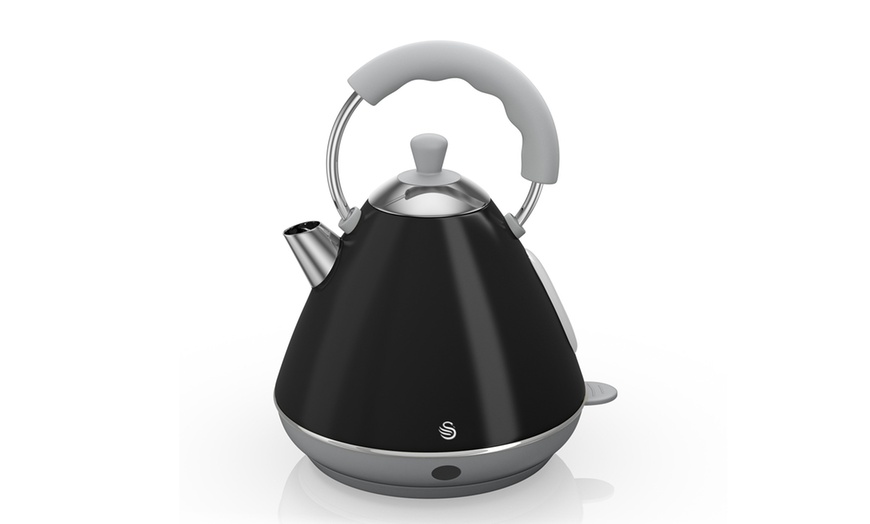 Image 3: Swan Kettle and Two-Slice Toaster