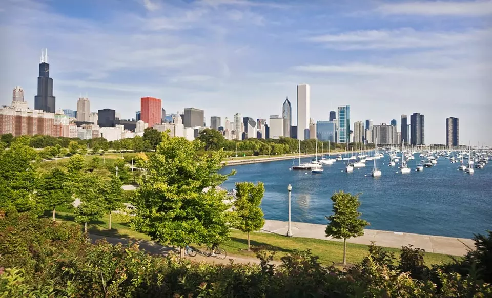 Stay with Optional Dining Credit at 4-Star Mystery Hotel in Chicago’s Grant Park; Dates into November Available - Primary Image