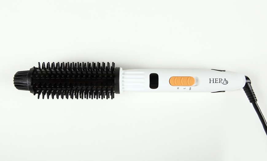 Image 3: 2-in-1 Brush and Hair Straightener