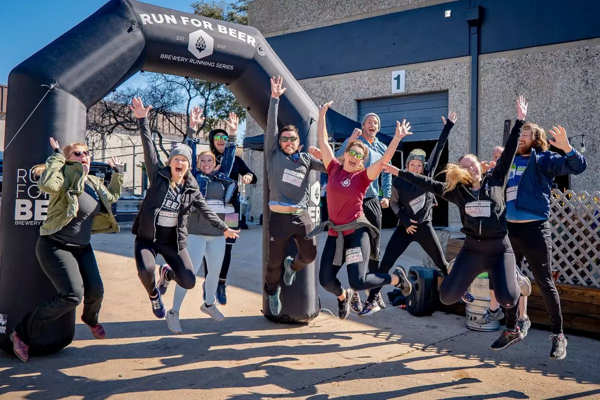 5K Beer Run at Illumindated Brew Works, Eris Brewery Cider House, Begyle Brewing, and More (Up to 30% Off) - Second Medium