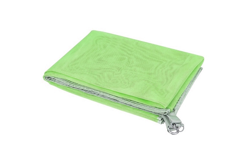 Image 4: No Sand Jumbo Beach Mat
