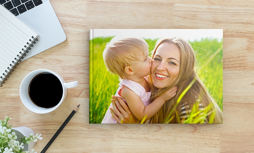 Image 2: Creëer jouw gepersonaliseerde fotoboek met hardcover