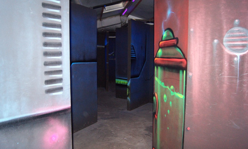 Image 2: Sensations fortes au lasergame !