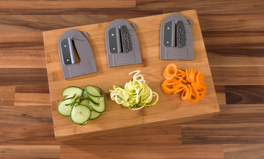 Image 5: Salter Electric Spiralizer