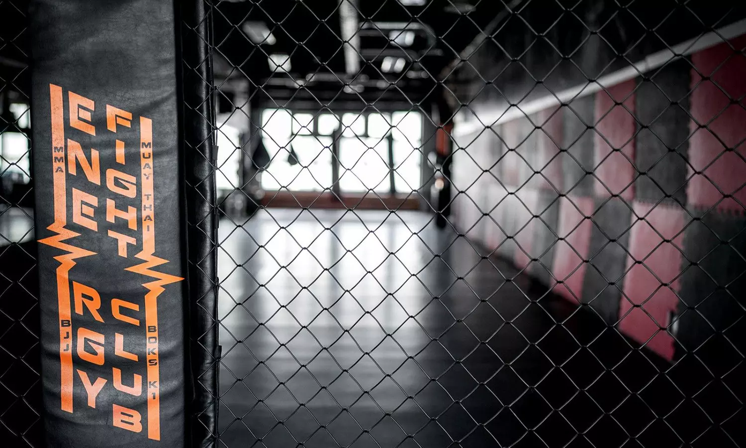 Dołącz do świata fitness z karnetem open: siłownia, cross i więcej