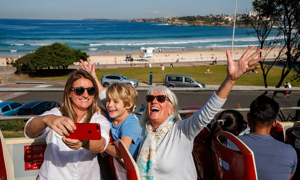 Explore Sydney and Bondi with a 48-Hour Hop-On, Hop-Off Tour