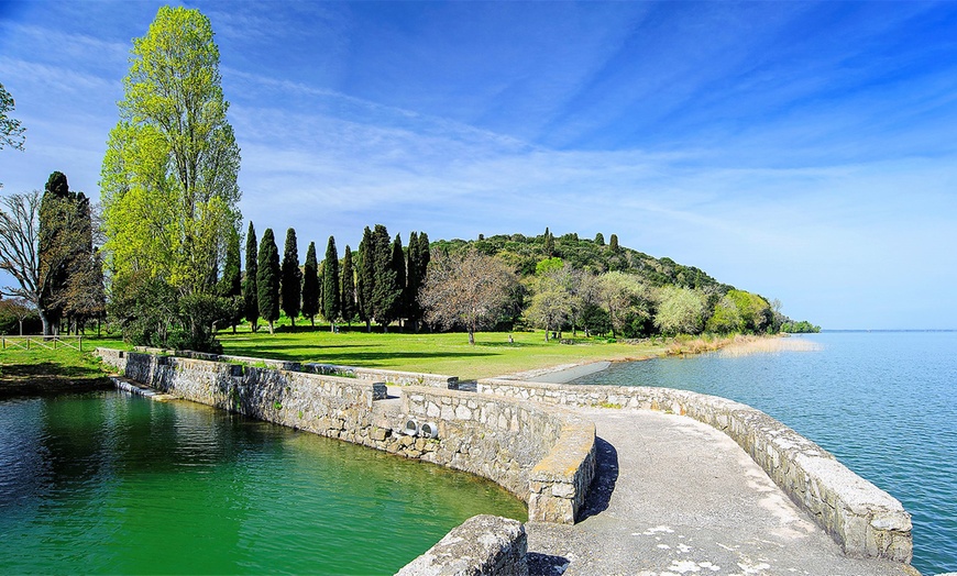 Image 3: Lago Trasimeno: fino a 7 notti in mobilhome, fino a 4 persone