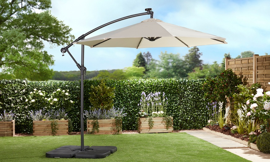 Image 7: Four-Piece Cantilever Black Parasol Base