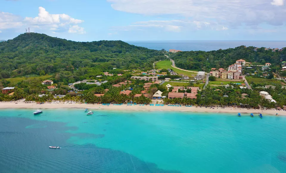 3-, 5-, or 7-Night All-Inclusive Stay for Two at Las Sirenas by Mayan Princess in Honduras. Airfare Not Included. - Primary Image