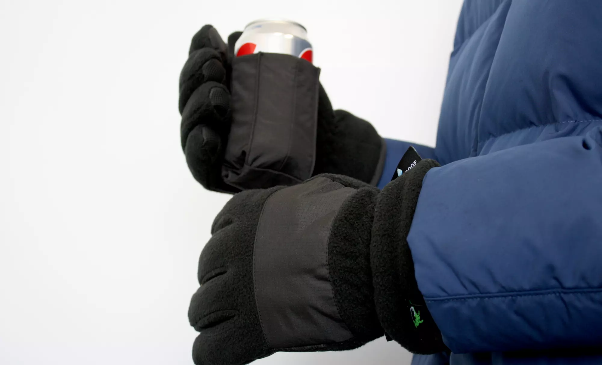 Tail Gator Black Beverage Gloves. Three Sizes Available. Free Returns. - Primary Image