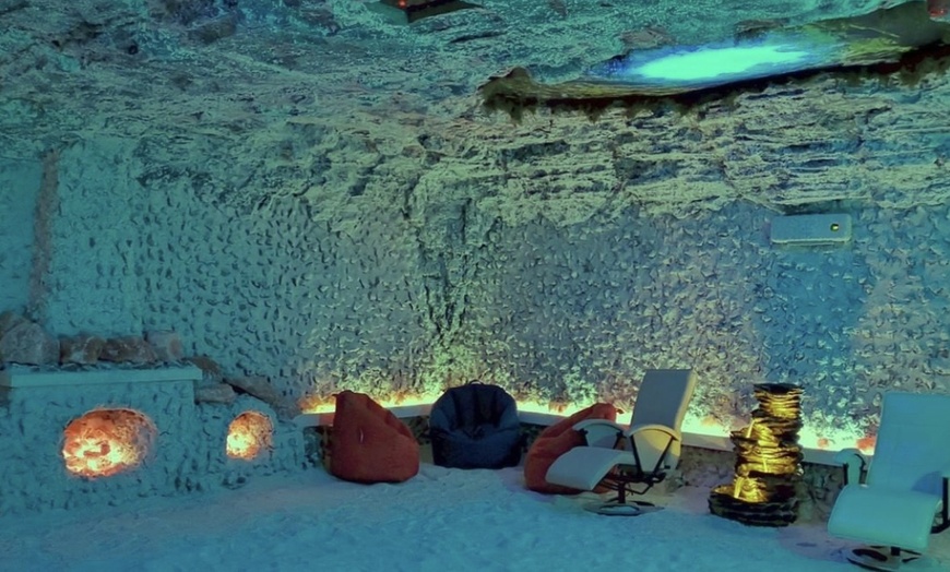 Image 3: Salt Cave Admission