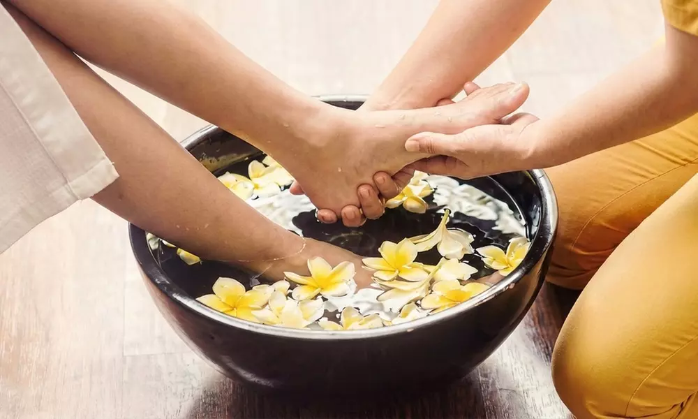 Enjoy 30/60-Min Body, Foot, Head Treatments by Licensed Therapists