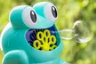 Macchina per bolle di sapone "Froggly" a forma di rana - Image 3