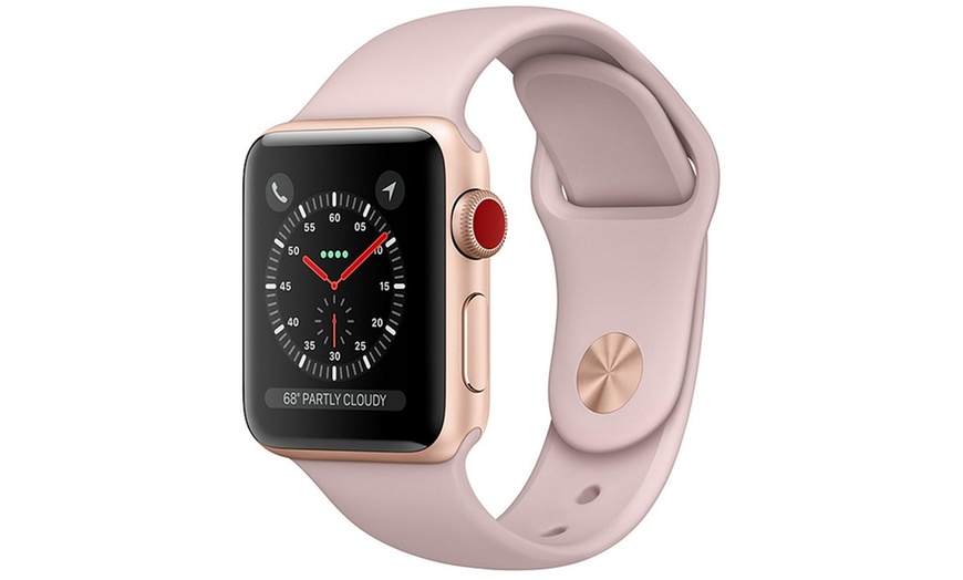 Image 3: Refurbished Apple Watch S3