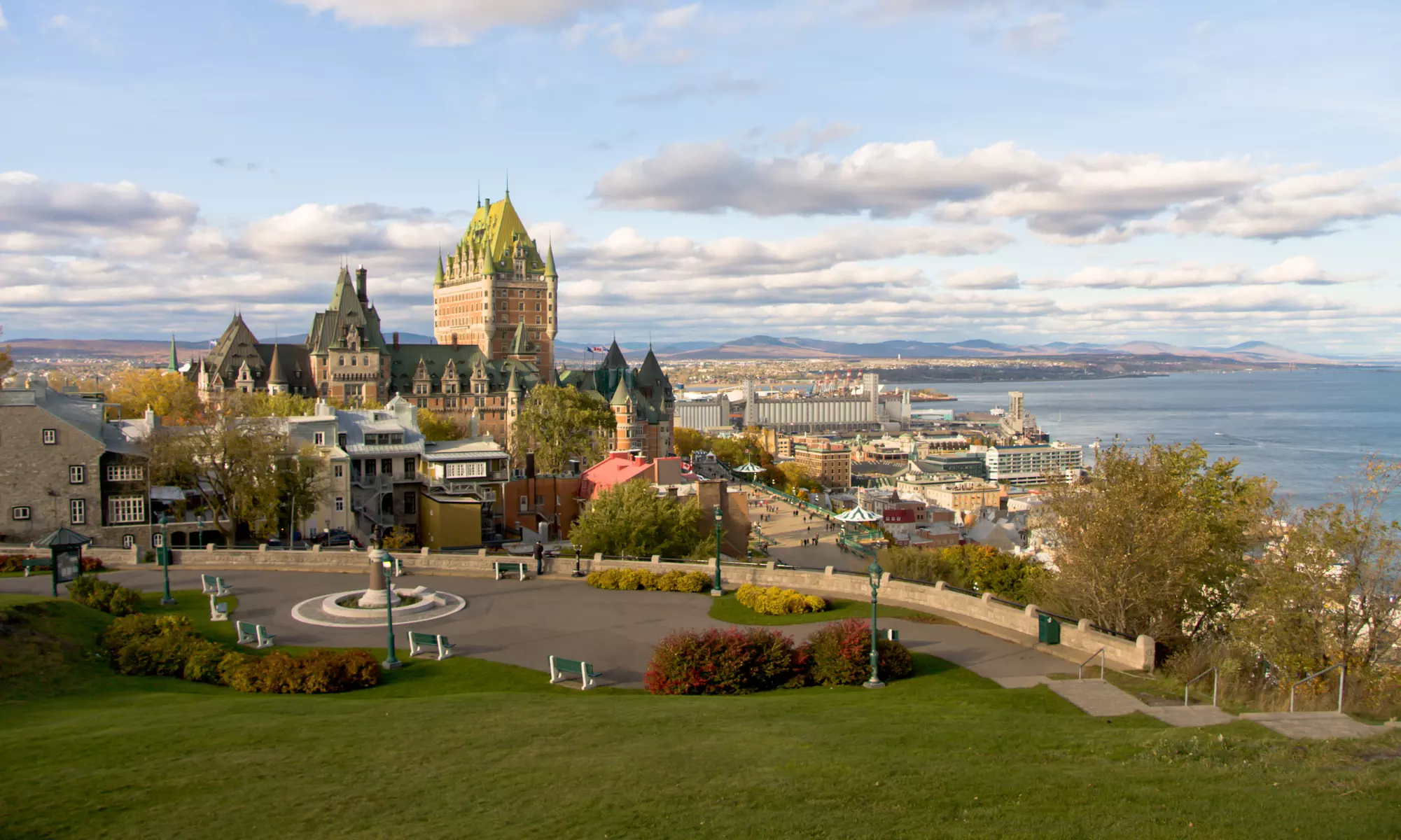 1, 2, or 3 Nights for Two with Optional Travel Package at Auberge Amérik in Quebec City, QC. Combine Multiple Nights. - Primary Image