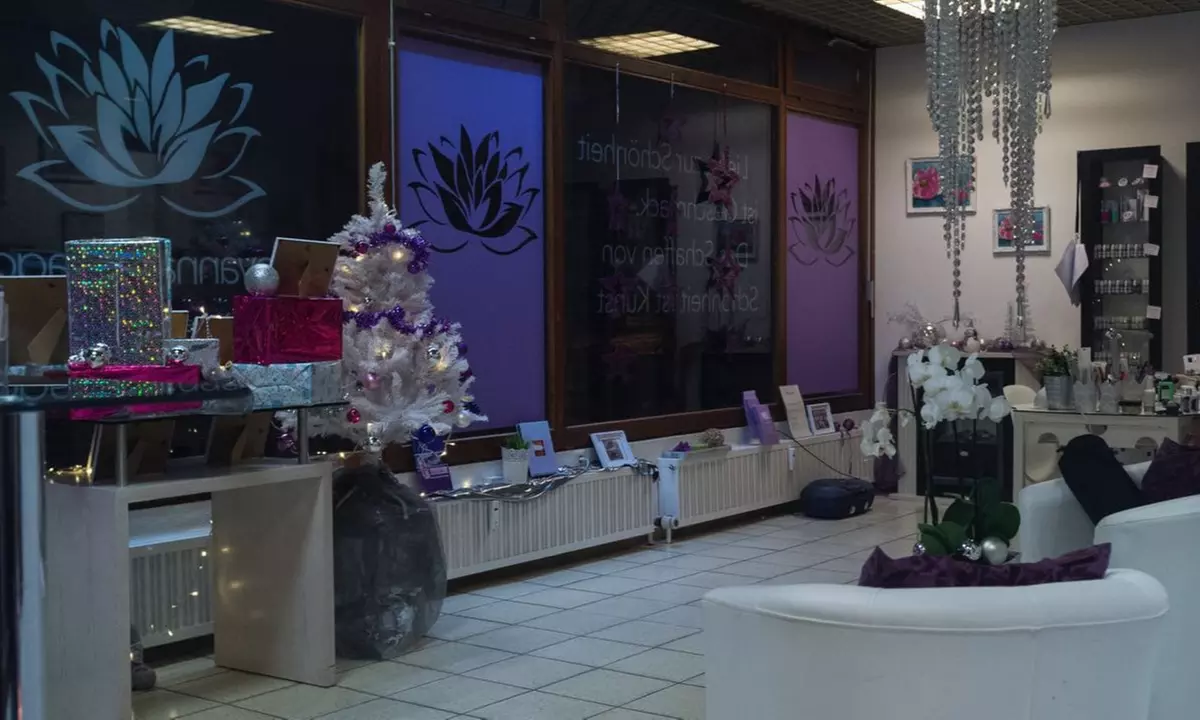 Permanent Make-up für Ober- oder Unterlid, Lippenkontur o. Augenbrauen