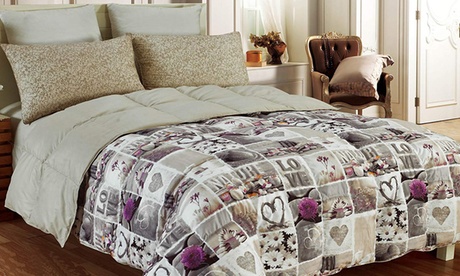 Trapunta con imbottitura in vera piuma d'oca, disponibile in 2 dimensioni e varie fantasie