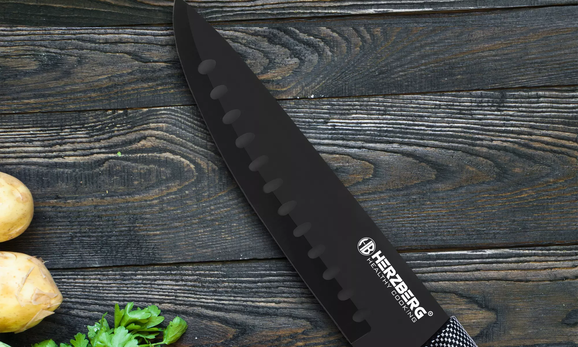 Ensemble 8 pièces avec couteaux, aiguiseur, ciseaux et support