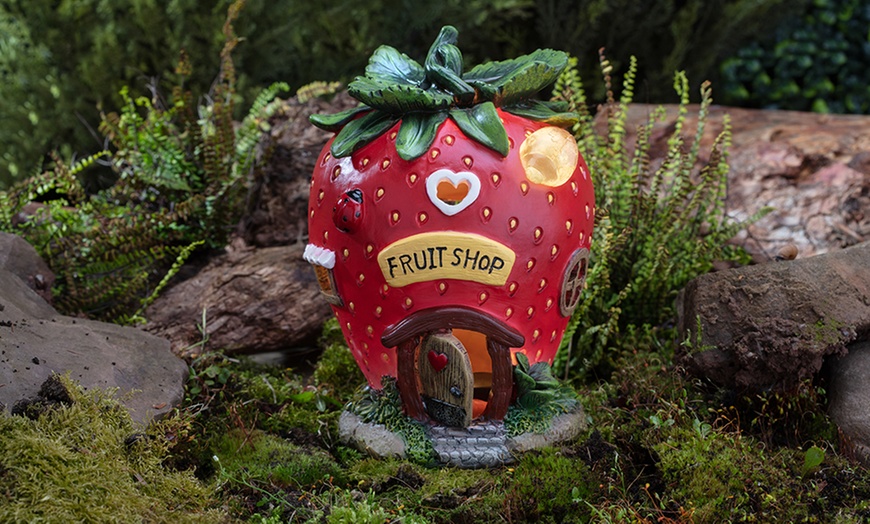 Image 3: Solar LED Light-Up Fairy House