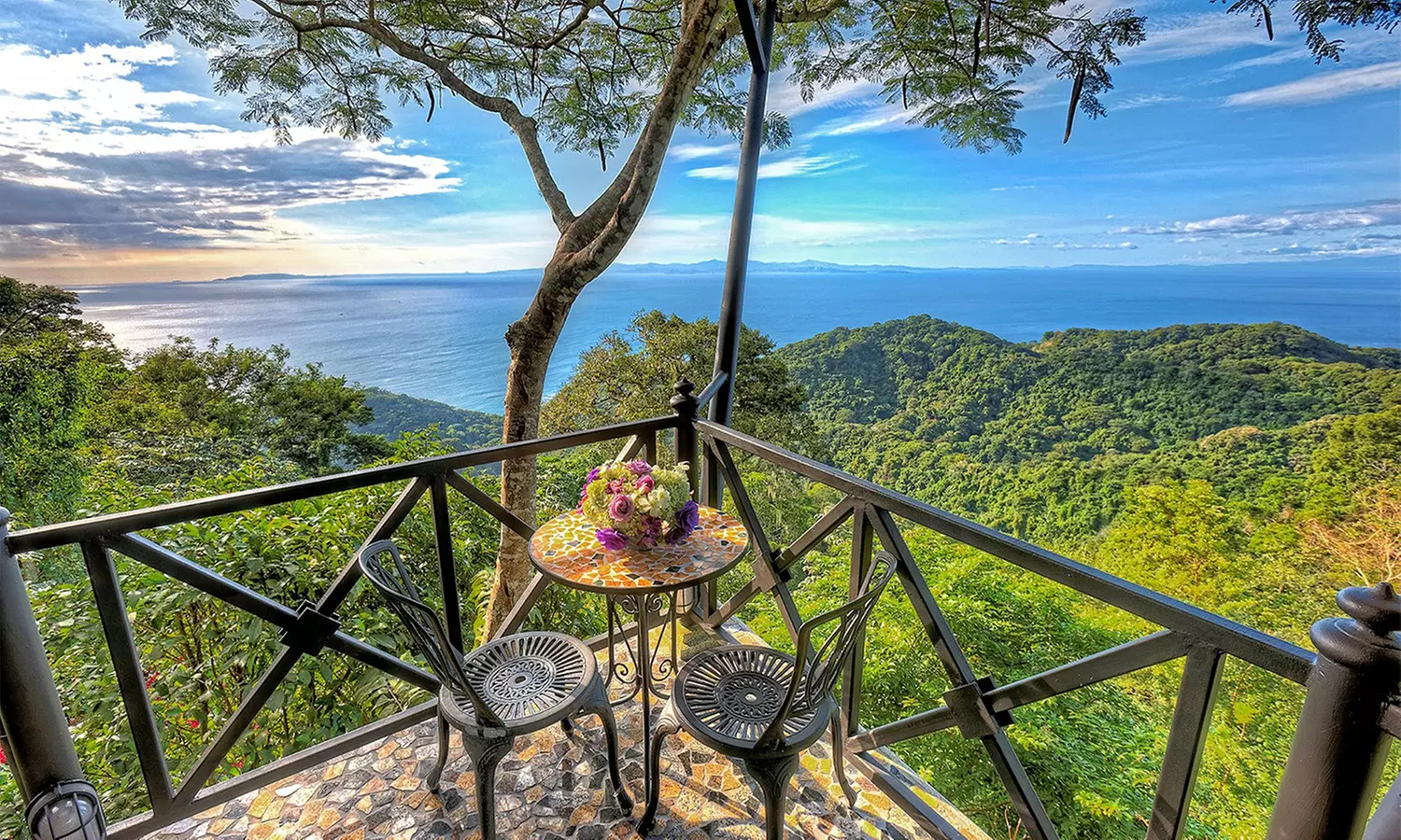 3-, 4-, or 5-NT Stay for Two in a Junior Suite or Junior Suite Superior at Villa Caletas in Costa Rica; Air not Included - Primary Image