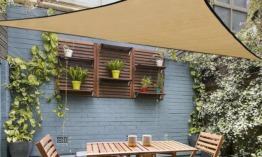 Dreieckiges Sonnensegel