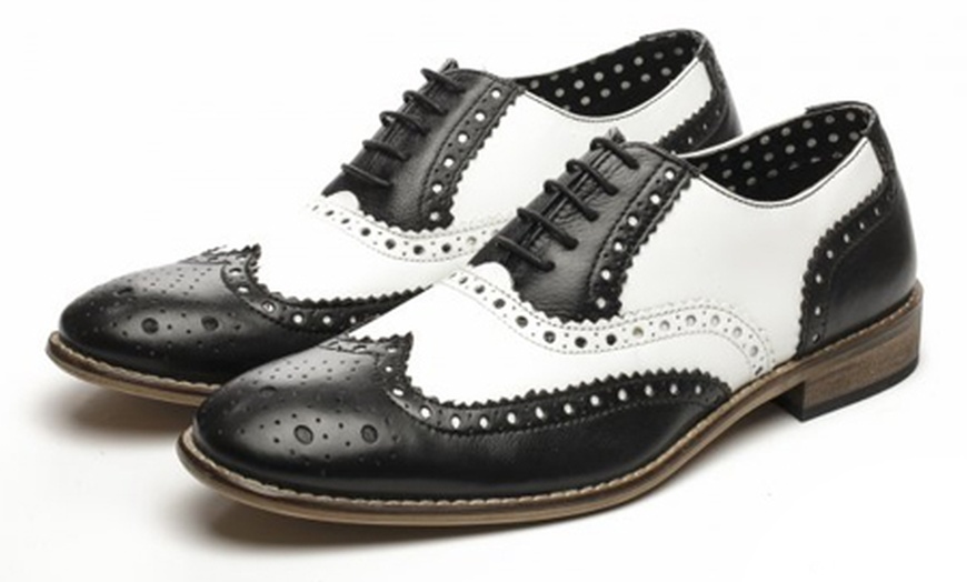 Image 5: Men’s Leather Brogues